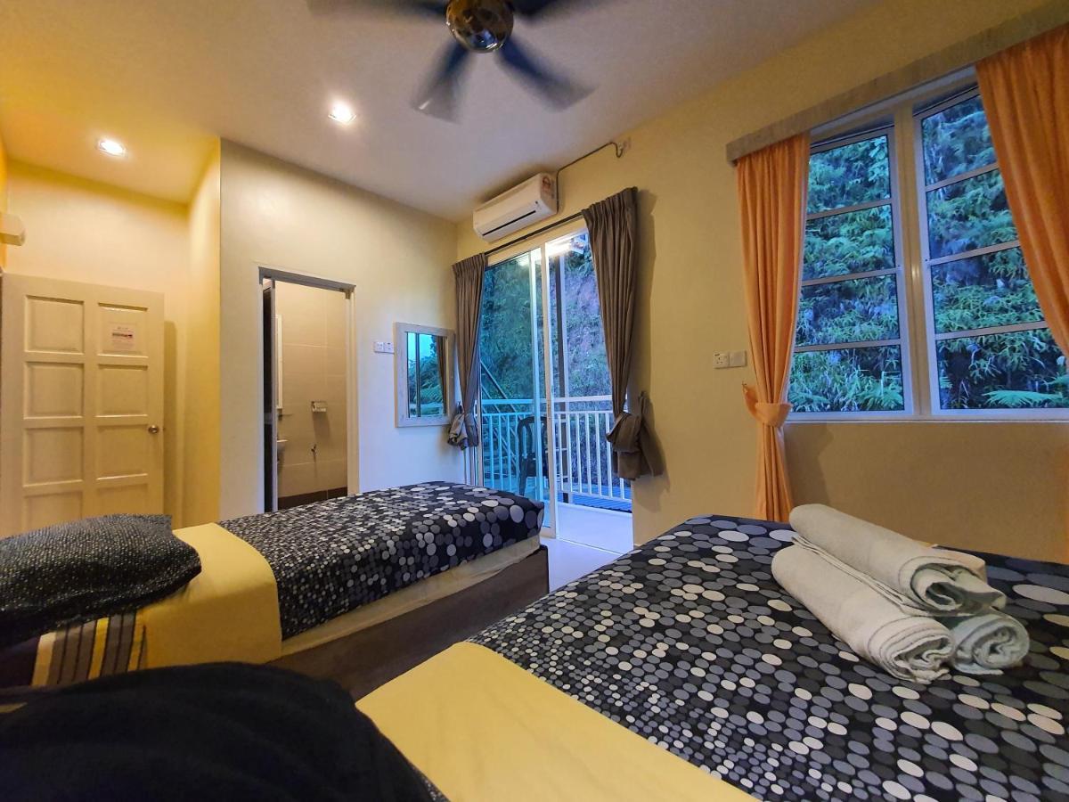 Fathers Guesthouse Bungalow Cameron Highlands Kültér fotó