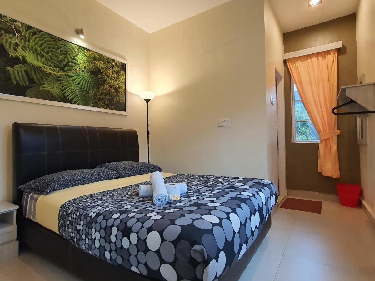 Fathers Guesthouse Bungalow Cameron Highlands Kültér fotó