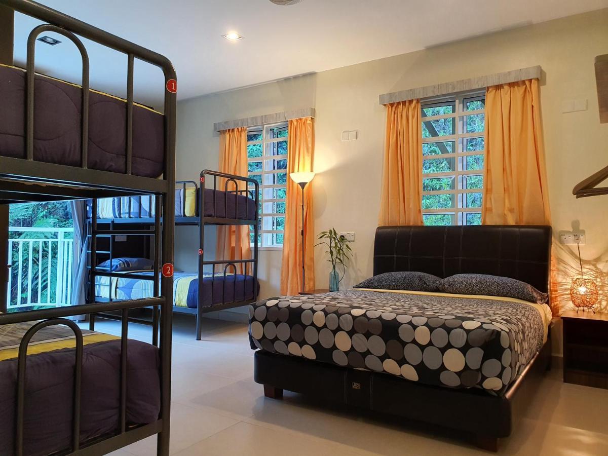 Fathers Guesthouse Bungalow Cameron Highlands Kültér fotó